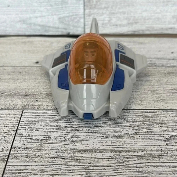 2022 McDonald's Happy Meal Toy Buzz Lightyear #8 Mo Piloting the XL-07 - Picture 6 of 7